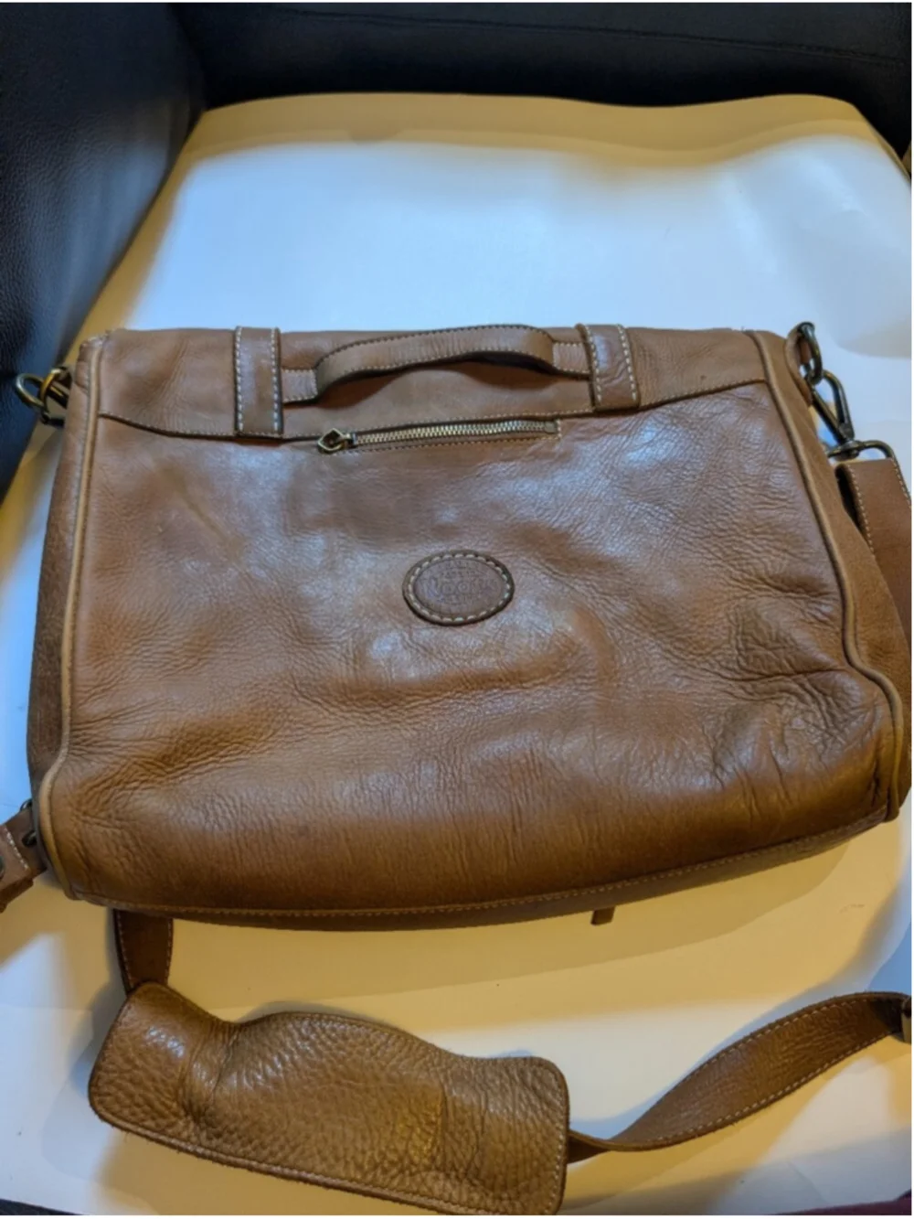 Roots Vintage Made In Canada Leather Laptop Messenger Tribe Bag Satchel Brown Ii